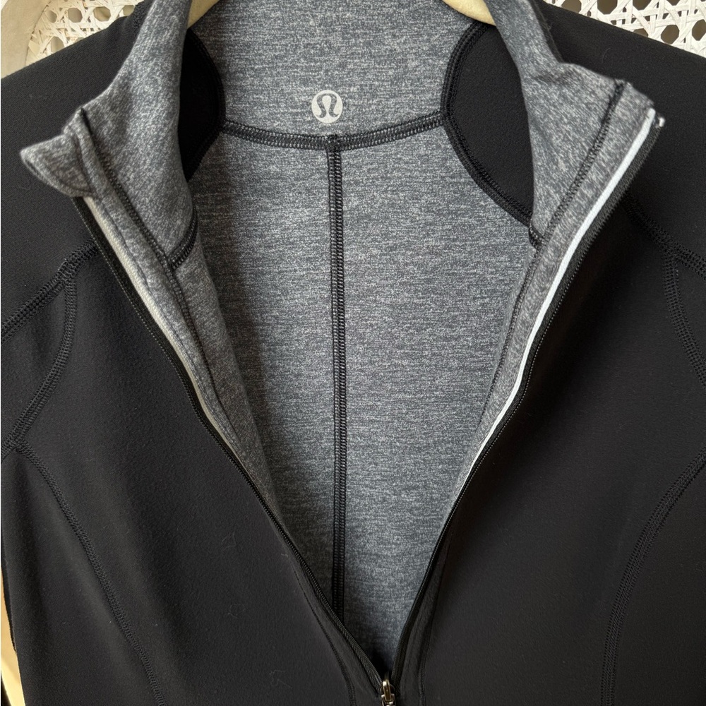 Lululemon Run Reversible U-Turn Pullover  10